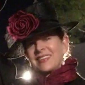 Meet your Posher, Liz